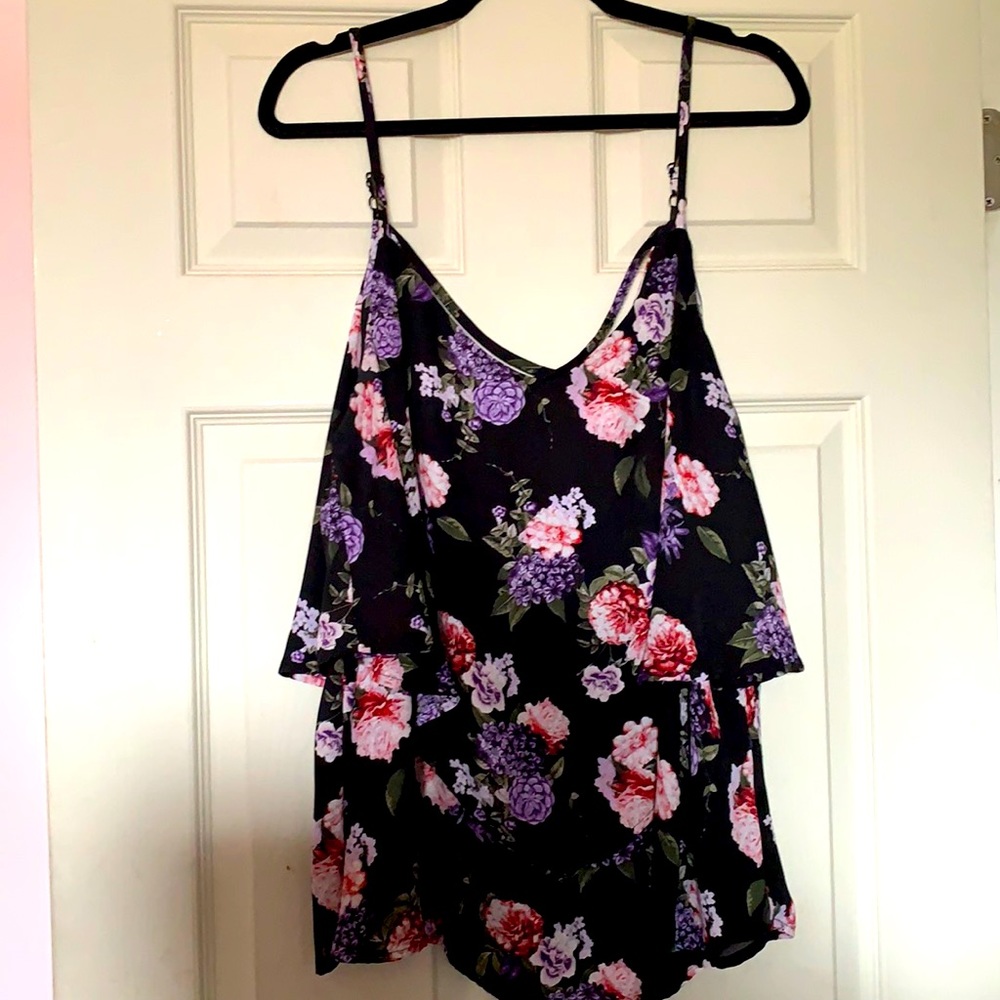 Romantic Floral Blouse 🖤